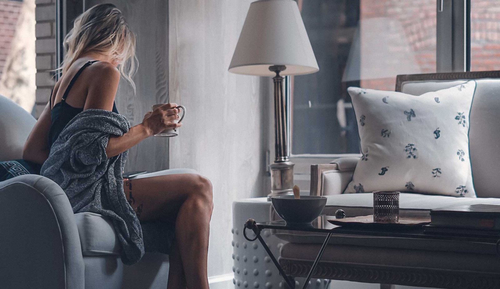 How To Pose For Photos: The Professional Guide For Men